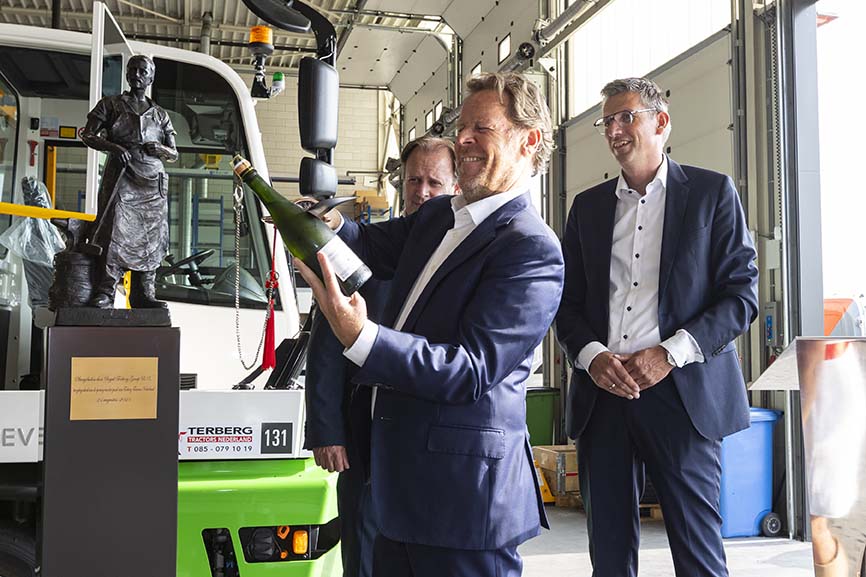 Nieuw pand Terberg Tractors Nederland officieel geopend